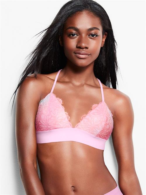 Zuri Tibby in lingerie