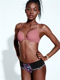 Zuri Tibby in lingerie