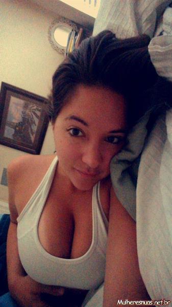 Novinha amadora brasileira nua gostosa linda 