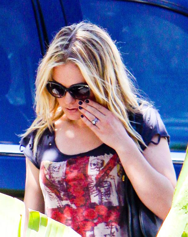 Anna Paquin at Fred Segal in Santa Monica on August 23, 2010 