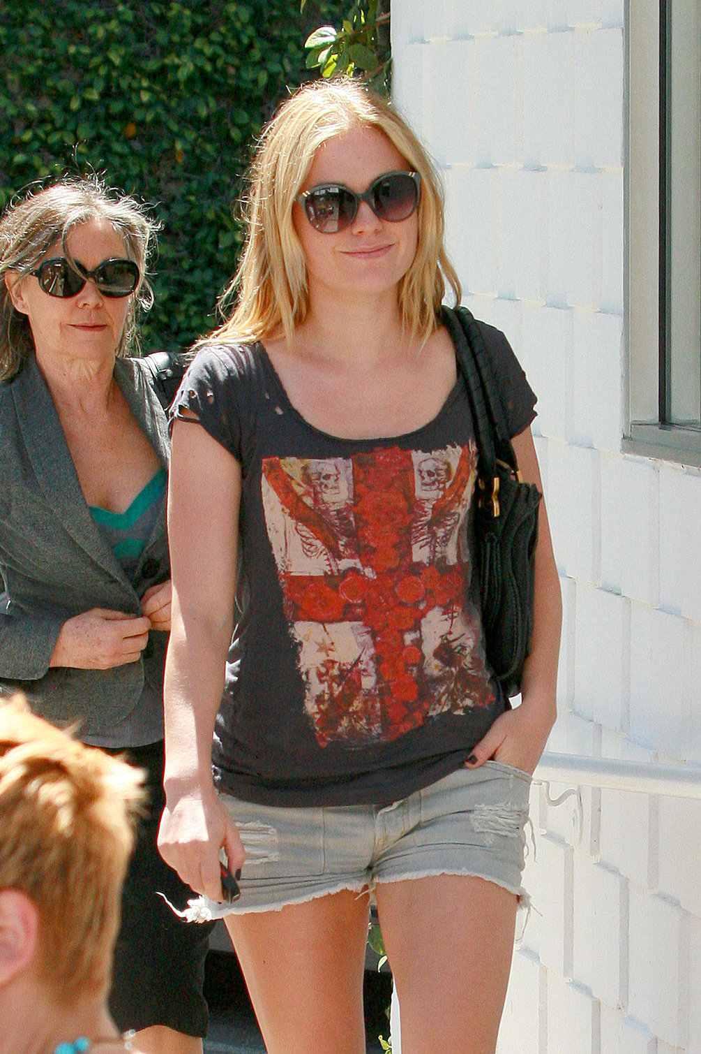 Anna Paquin at Fred Segal in Santa Monica on August 23, 2010 