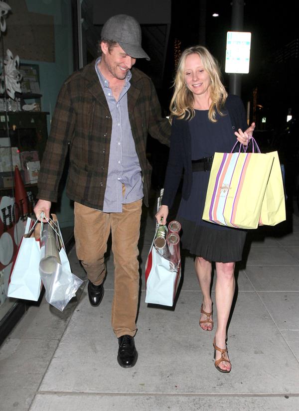 Anne Heche shops at the Paper Store in Beverly Hills on December 7, 2011 