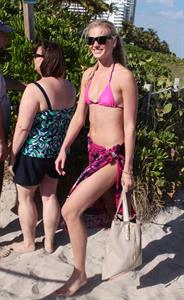 Anne Vyalitsyna bikini candids in Miami 11/23/12 