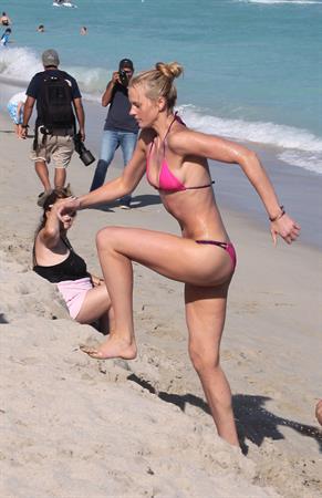 Anne Vyalitsyna bikini candids in Miami 11/23/12 