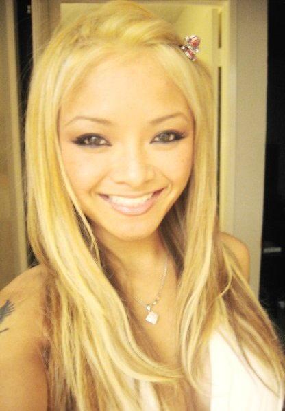 Tila Tequila taking a selfie