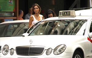 Ariadne Artiles Gran Canaria Moda Calida 2010 on June 8, 2010