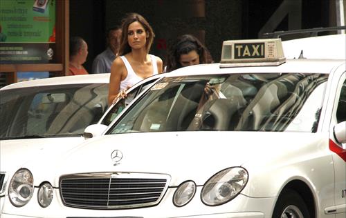 Ariadne Artiles Gran Canaria Moda Calida 2010 on June 8, 2010