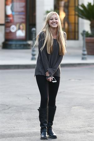 Ava Sambora leaving theater in Calabasas 10/31/12 