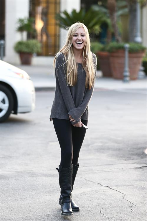 Ava Sambora leaving theater in Calabasas 10/31/12 