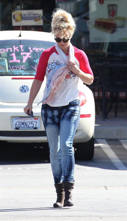 Britney Spears at a fast food restaurant in Calabasas 11/10/12 