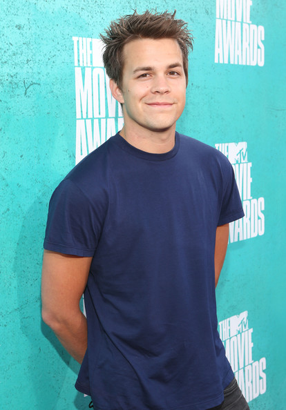 Johnny Simmons