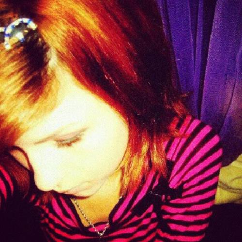 Neon Lynxie taking a selfie