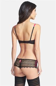 Mayra Suárez in lingerie - ass