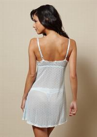 Mayra Suárez in lingerie