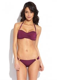 Mayra Suárez in a bikini