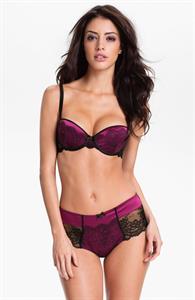 Mayra Suárez in lingerie