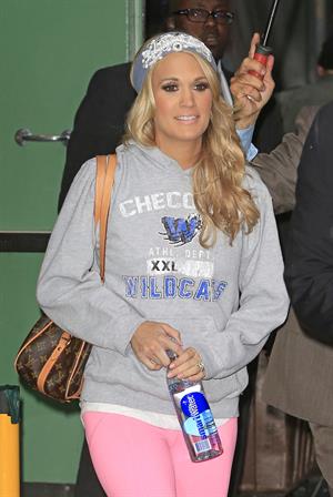 Carrie Underwood “Good Morning America” departure candids in New York, November 1, 2013 