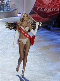 Erin Heatherton in lingerie