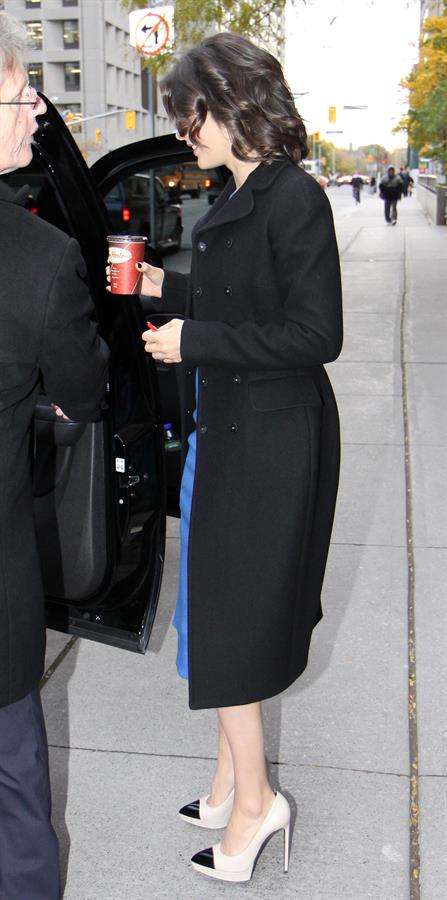 Cobie Smulders “Breakfast Television” studios in Toronto, November 8, 2013 