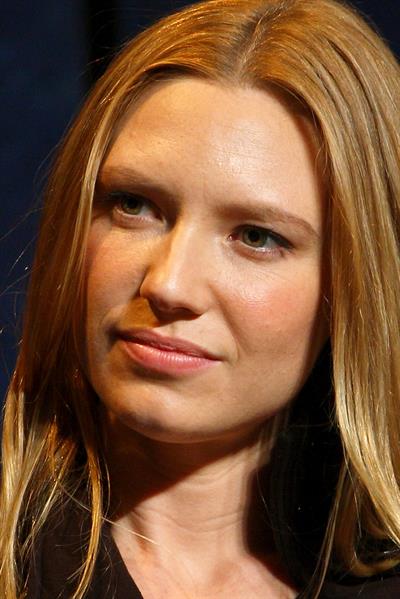 Anna Torv