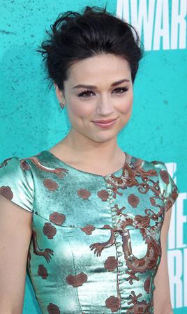 Crystal Reed - 2012 MTV Movie Awards (Arrival) in Universal City (June 3, 2012)