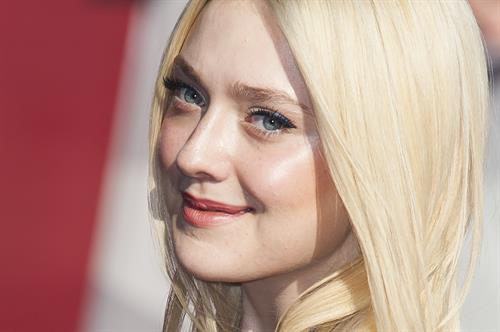 Dakota Fanning - Night Moves Premiere VFF 8/31/13