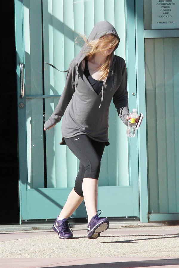 Dakota Fanning leaving a workout class in LA 12/20/12 