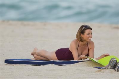 Dannii Minogue swimsuit photoshoot candids in Miami in January, 2011