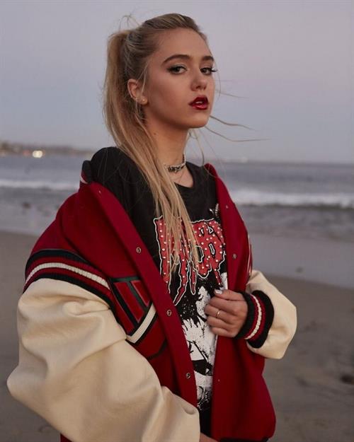 Delilah Belle Hamlin