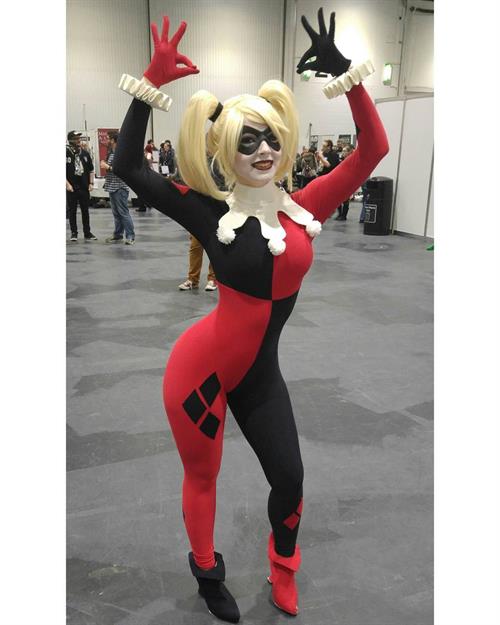 Enji Night as Harley Quinn