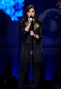 Demi Lovato TNT Christmas 2012 @ the National bldg Museum in WA 12/9/12 