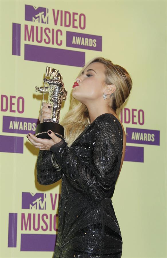 Demi Lovato - MTV Video Music Awards in Los Angeles - September 6, 2012