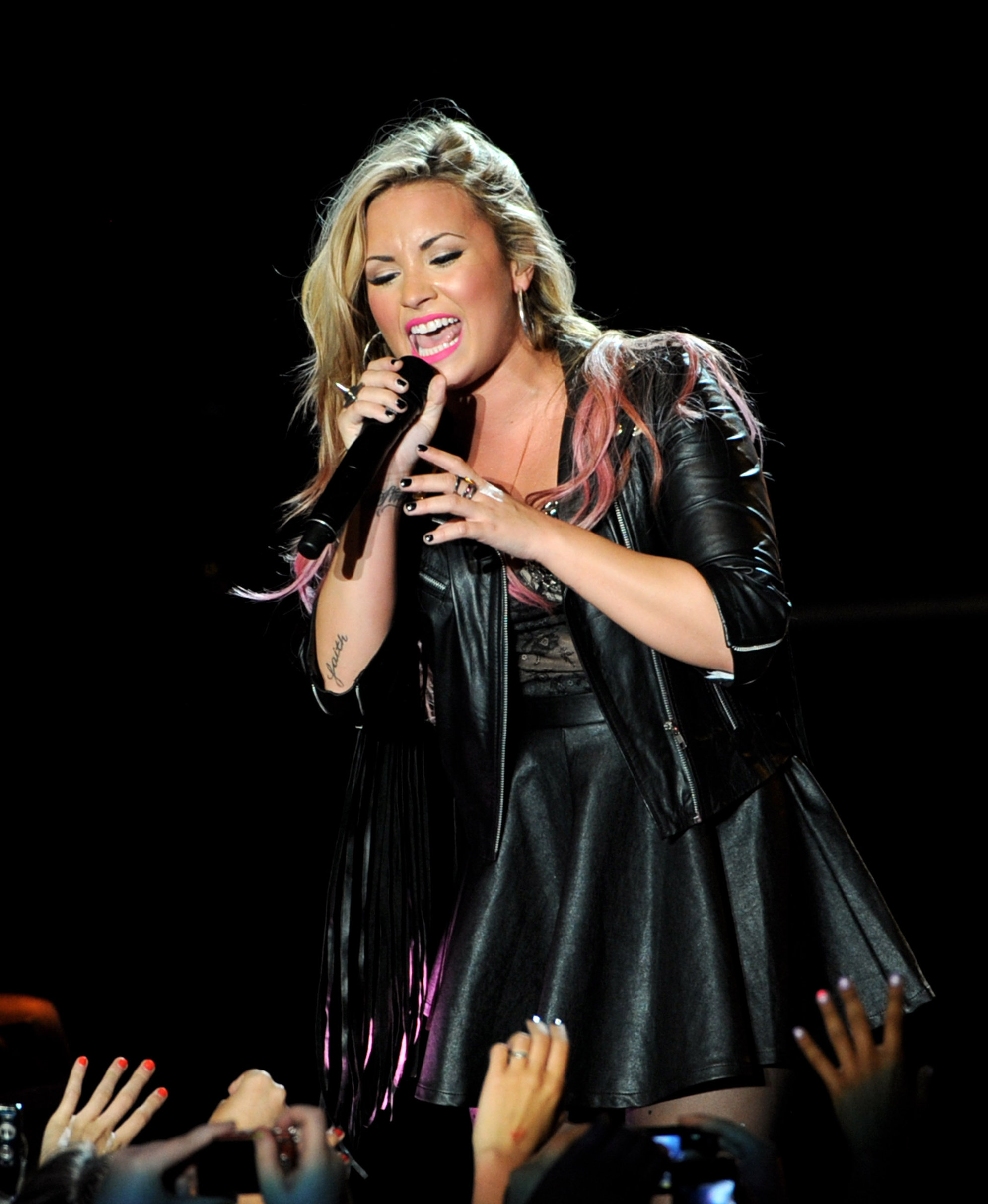 Demi Lovato - Performs LIVE at the Greek Theatre in Los Angeles (18 Jul 2012)