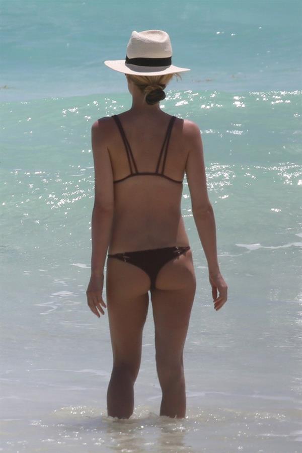 Kristin Cavallari in a bikini - ass