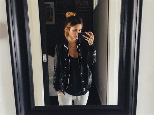 Jenah Yamamoto taking a selfie