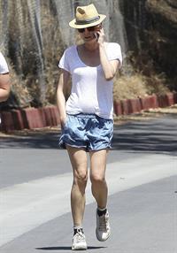 Diane Kruger Taking a Sunday stroll in Hollywood 11.08.13 