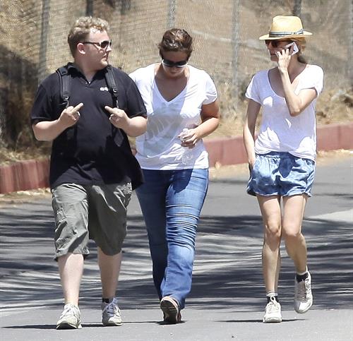 Diane Kruger Pictures Diane Kruger Taking a Sunday stroll in Hollywood 11.08.13
