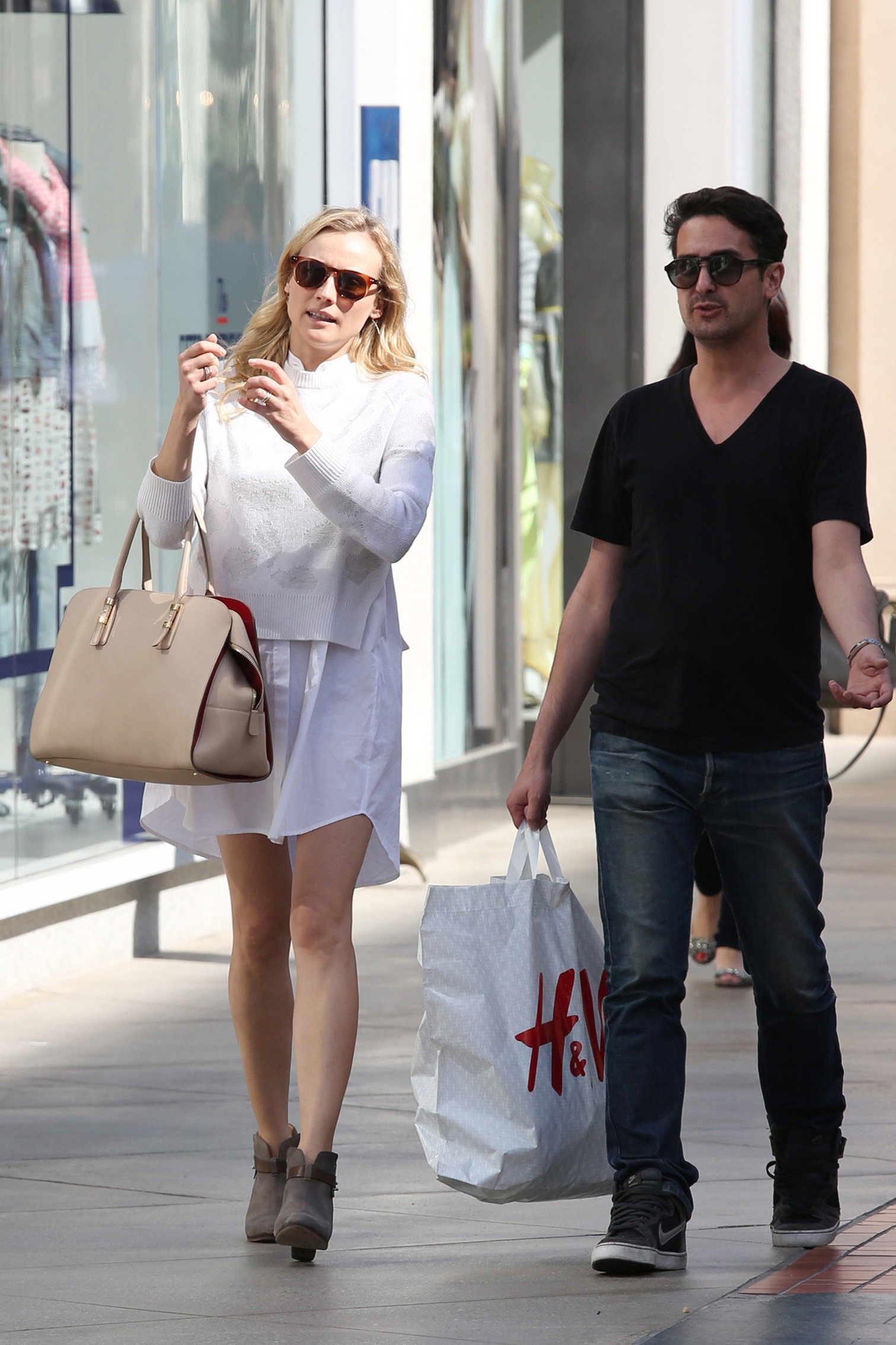 Diane Kruger Out for some shopping at a Westfield Mall in LA on April 3, 2013