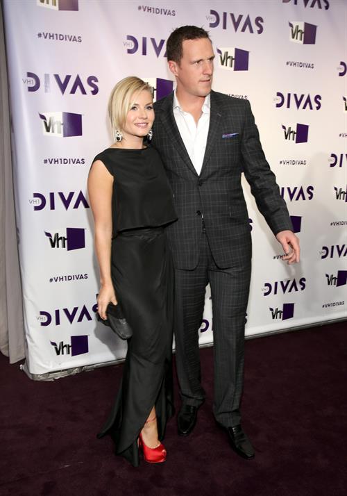 Elisha Cuthbert VH1 Divas 2012 in Los Angeles 12/16/12 