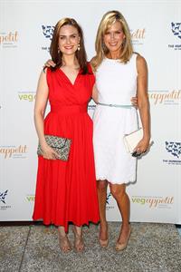 Emily Deschanel Humane Society of the United States Veg Appetit at Smogshoppe in LA on June 16, 2013