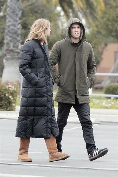 Emily VanCamp - On the Set of Revenge in Los Angeles (07.02.2013) 
