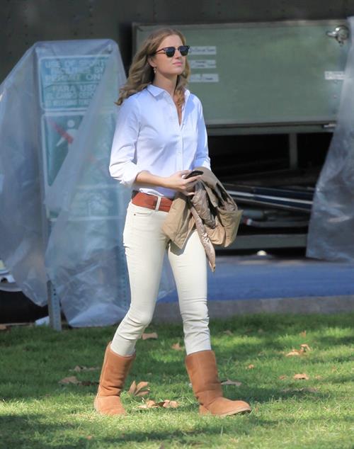 Emily VanCamp Set of Revenge in Los Angeles - October 31, 2012