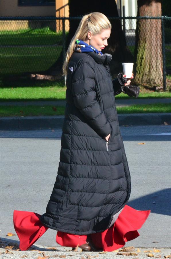 Emma Rigby “Once Upon a Time in Wonderland” set 10/18/13  