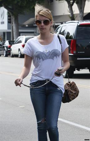 Emma Roberts Tight Jeans The Griddle Cafe And Rite Aid LA (10/09/12) 