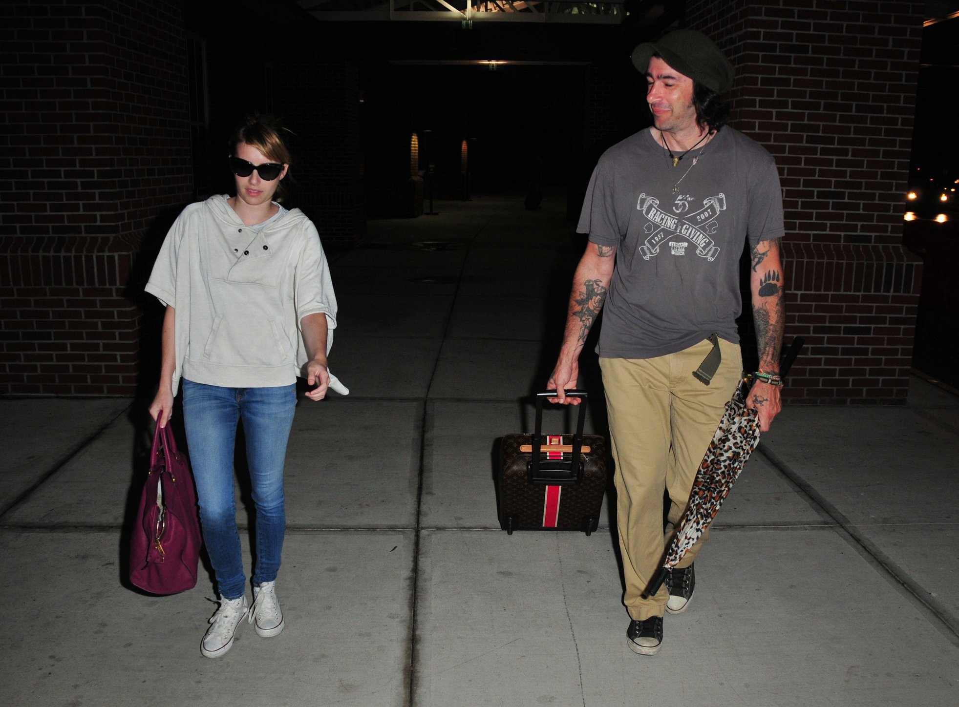 Emma Roberts lands in Wilmington to continue filming 'We're the Millers' (09 August 2012)