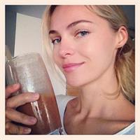 Valentina Zelyaeva taking a selfie