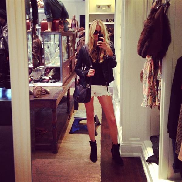 Valentina Zelyaeva taking a selfie