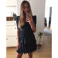 Mathilde Gøhler taking a selfie