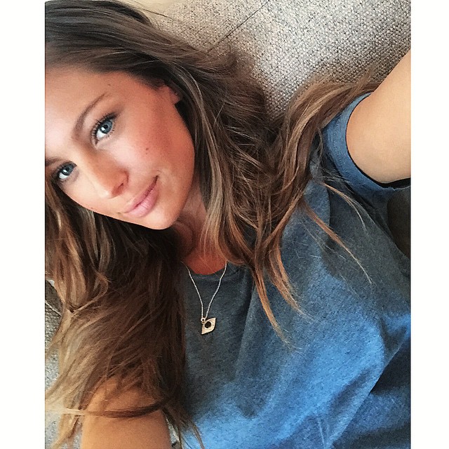 Mathilde Gøhler taking a selfie