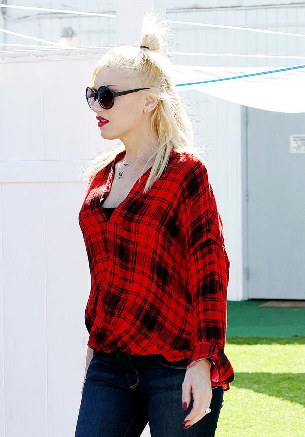 Gwen Stefani in Malibu 10/19/13  